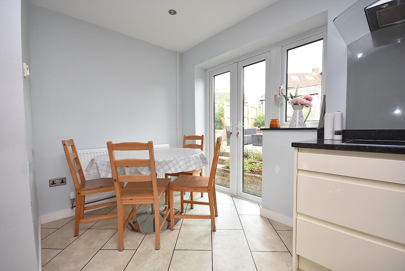 4 Myrtle Close, Penarth, CF64 3NQ